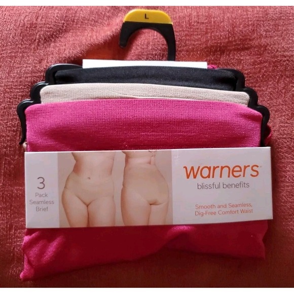 NWT Warners 3 pack Seamless‎ Briefs Comfort Waist Stretch - Picture 1 of 3